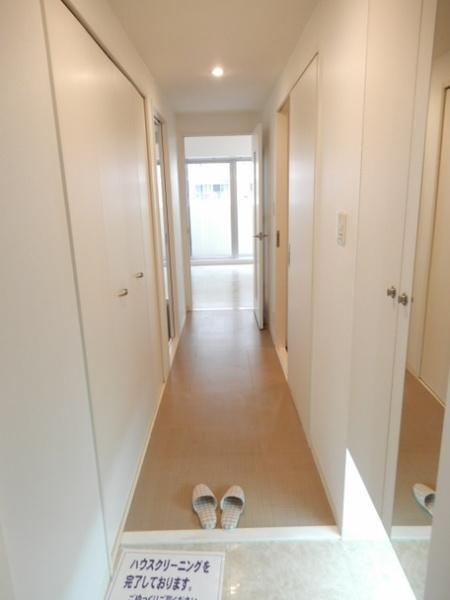 地下鉄今里筋線 新森古市駅 徒歩10分 9階建 築18年の玄関写真