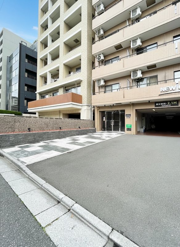 エントランス　広々としたエントランス
