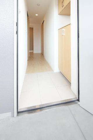 玄関　玄関（イメージ）