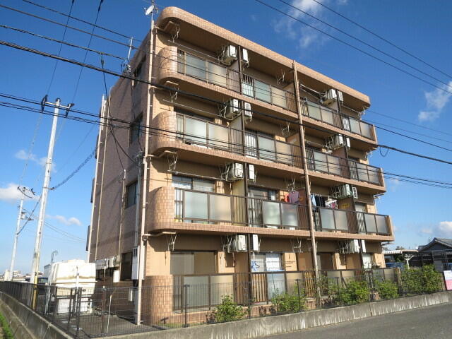 建物外観　日当たりのよい物件です。