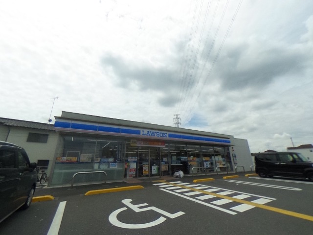 コンビニ　ローソン 桶川上日出谷殿山店（コンビニ）まで524m