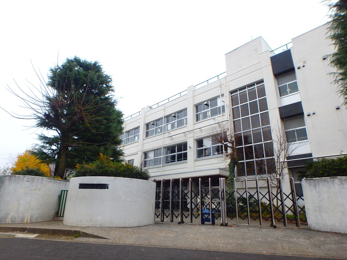 小学校　国分寺市立第五小学校（小学校）まで519m