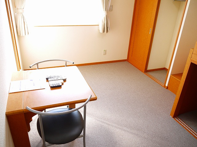 その他部屋・スペース　使い勝手のいい寝室です