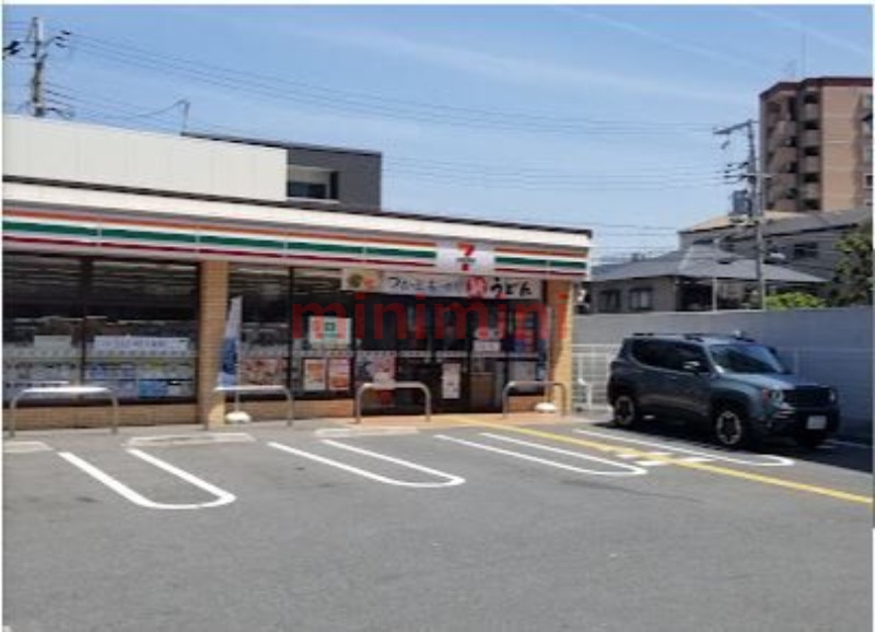 コンビニ　セブンイレブン吹田泉町2丁目店（コンビニ）まで430m