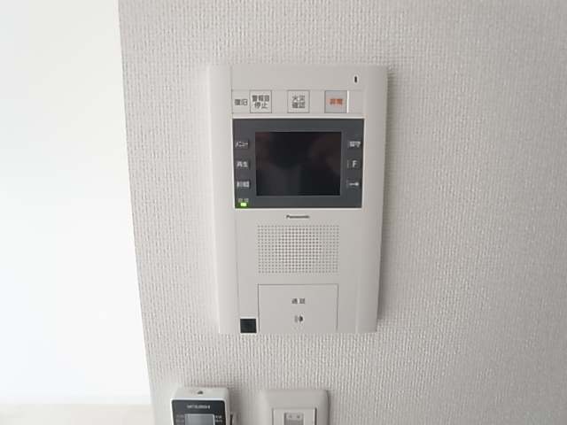 セキュリティ　来客の方が見えて安心、ＴＶモニターホン。