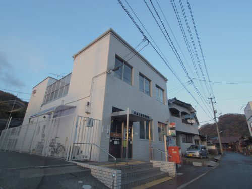 郵便局　広島上瀬野郵便局（郵便局）まで595m