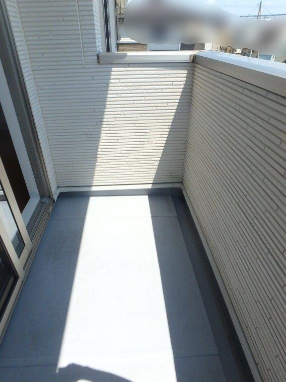 バルコニー　図面と現状に相違がある場合には現状を優先
