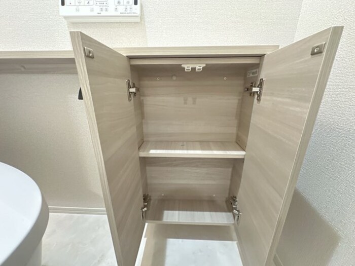 トイレ　トイレ収納