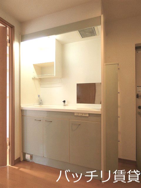 キッチン　画像は同型タイプの為、現状を優先致します。