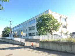 小学校　札幌市立西白石小学校（小学校）まで444m