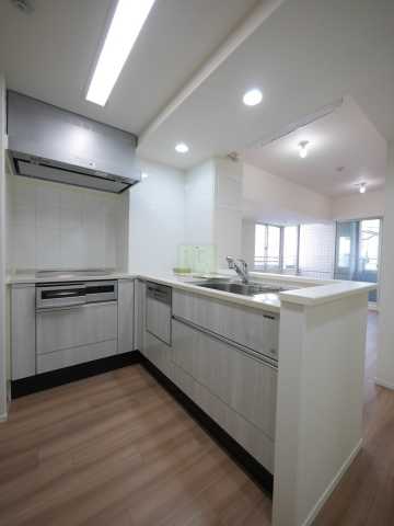 キッチン　内装写真　別部屋参考写真