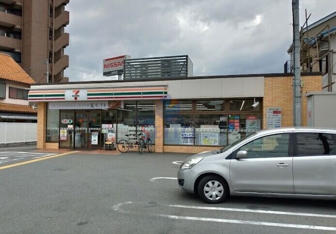 コンビニ　セブンイレブン豊中千里園1丁目店（コンビニ）まで1096m