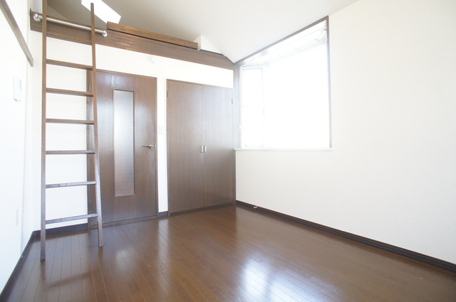 その他部屋・スペース　フローリング調の清潔感あるお部屋☆