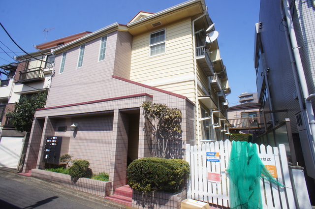 建物外観　女性限定の物件です☆「桜上水駅」より徒歩２分♪
