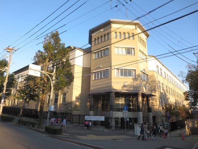 小学校　神戸市立高羽小学校（小学校）まで595m