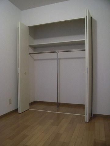 その他設備　大型クローゼット完備