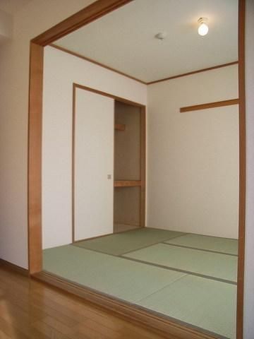 眺望　明るい和室