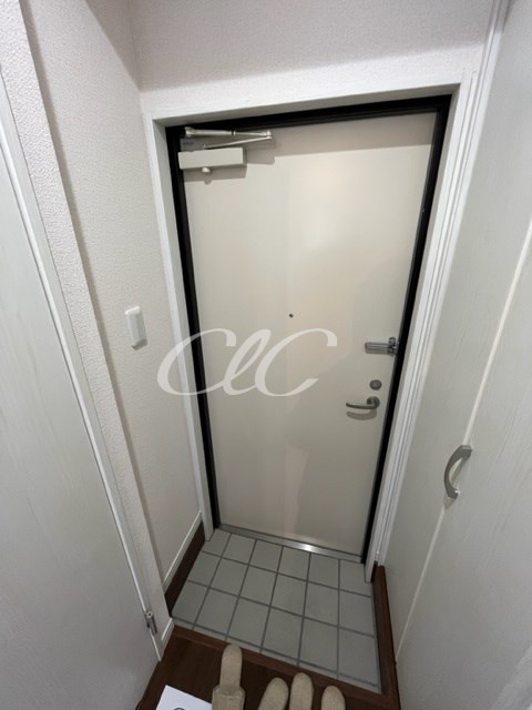 玄関　以下別号室参考写真