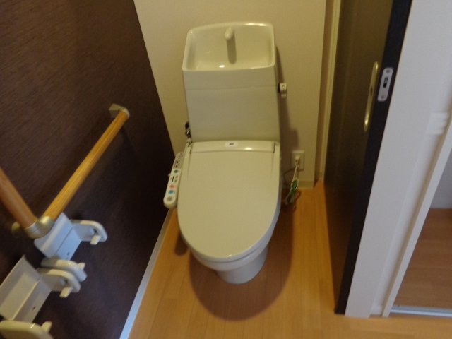 トイレ　トイレ