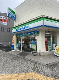 コンビニ　ファミリーマート田端新町三丁目店（コンビニ）まで169m