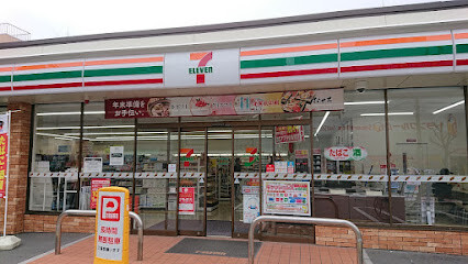 コンビニ　セブン-イレブン 大阪東三国４丁目店（コンビニ）まで84m