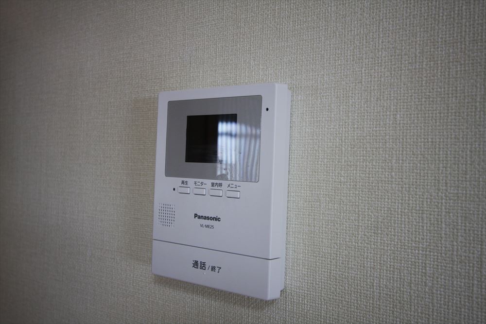 セキュリティ　モニター付きインターホン