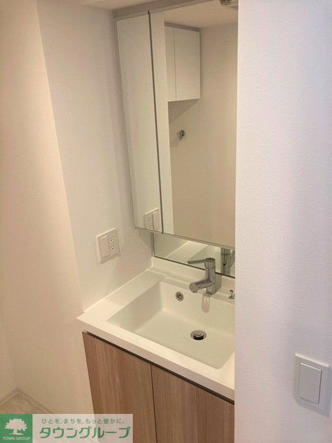 洗面設備　※写真は同タイプ住戸です。