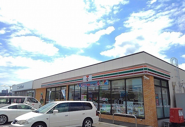 コンビニ　セブンイレブン西宮の沢4条店（コンビニ）まで1800m