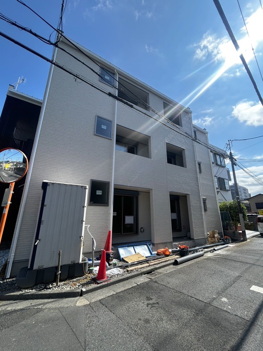 建物外観　建築中