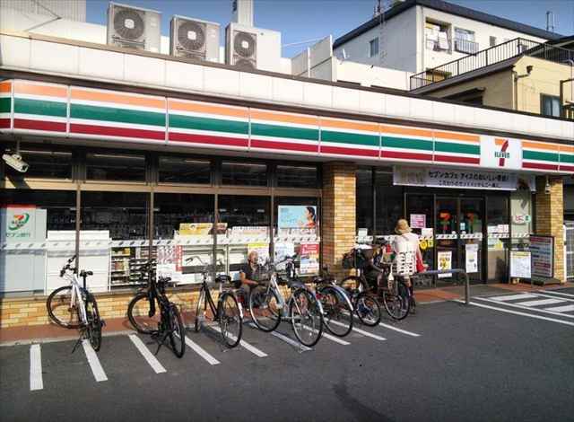 コンビニ　セブンイレブン大田区西六郷２丁目店（コンビニ）まで79m