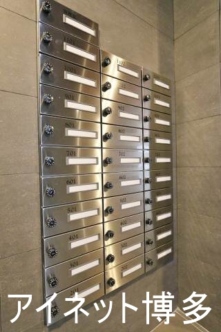 ロビー　集合ポストです