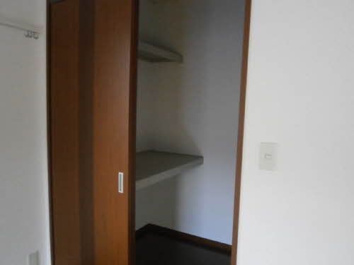 収納　※同タイプ別号室の写真となります。