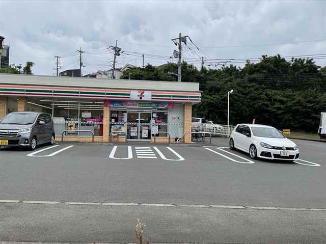 コンビニ　セブン－イレブン座間入谷３丁目店（コンビニ）まで3211m