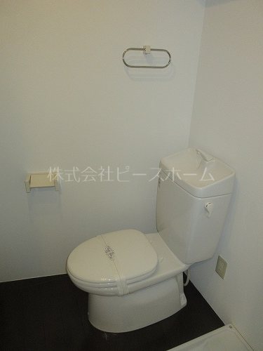 トイレ　※別号室参考写真