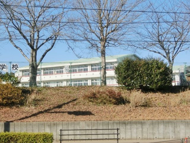 小学校　吉岡小学校（小学校）まで1400m