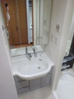 洗面設備　※同仕様写真含む
