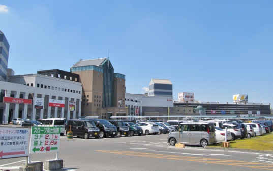 スーパー　アピタ知立店（スーパー）まで1938m