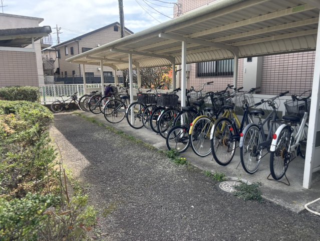 その他共有部分　駐輪場は原付迄駐輪可能※登録制