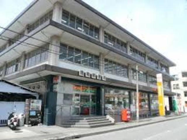 郵便局　横浜港南中央通郵便局（郵便局）まで1808m