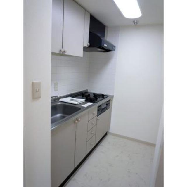 キッチン　※写真は同タイプ住戸です。
