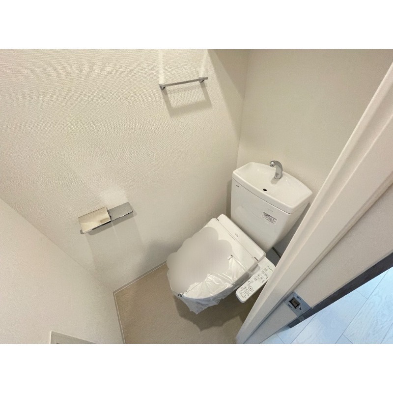 トイレ　別部屋参考写真
