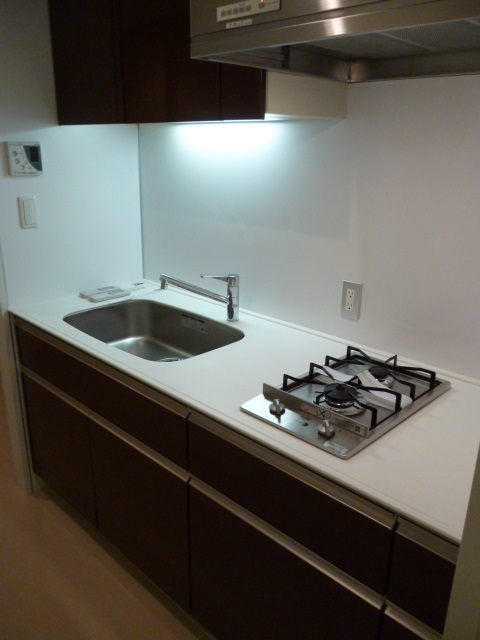 キッチン　写真は同タイプ住居です。