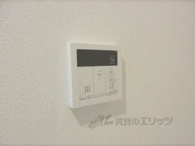 その他設備　給湯器リモコン