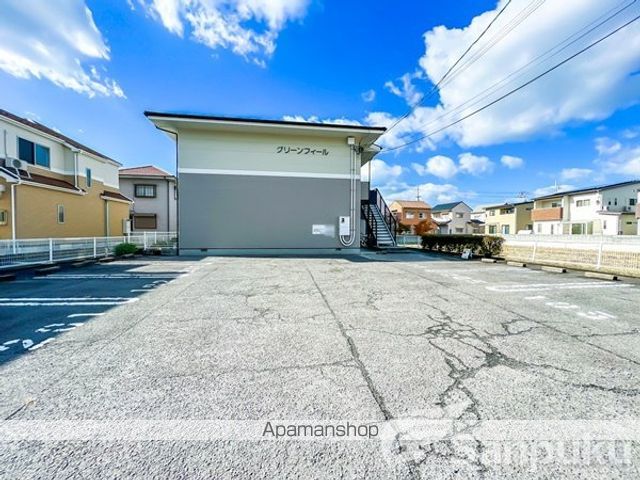 駐車場　駐車場