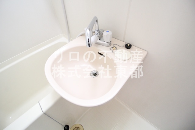 洗面設備　洗面ボウルもついているので、ここで洗顔できますね☆