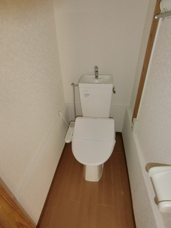 トイレ　※和式を洋式にリフォーム中です