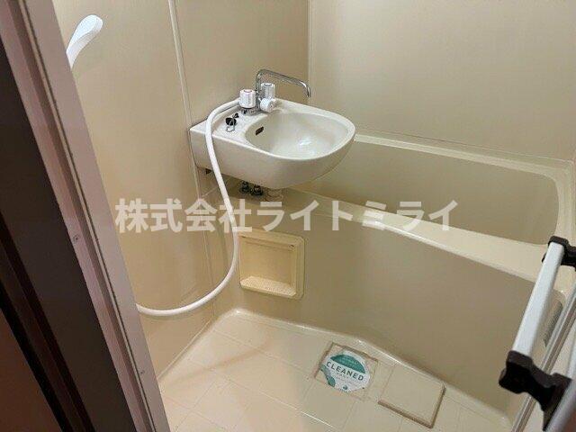 バス・シャワールーム　?