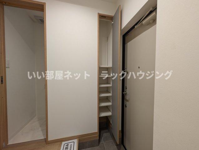 セントレジデンス菊水の玄関写真