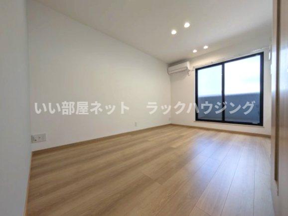 セントレジデンス菊水の居間写真
