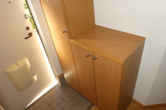 玄関　シューズボックス